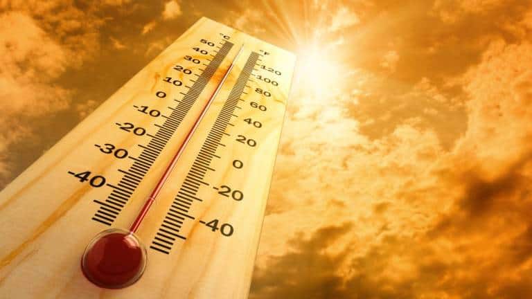 Ta calor ai? Nesse post ensino como arejar a sua casa sem gastar ou investir uma quantia alta em dinheiro. Confira as dicas.